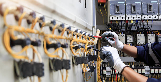 Professional Electrician technician working in Spring Grove, IL